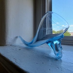 Glass sculpture